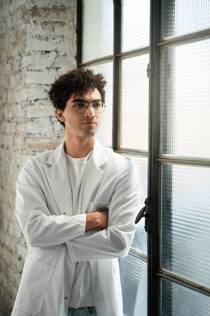 https://gen-ad.academysmart.com/wp-content/uploads/2026/02/medium-shot-doctor-wearing-lab-coat-1-1-850x1280.png